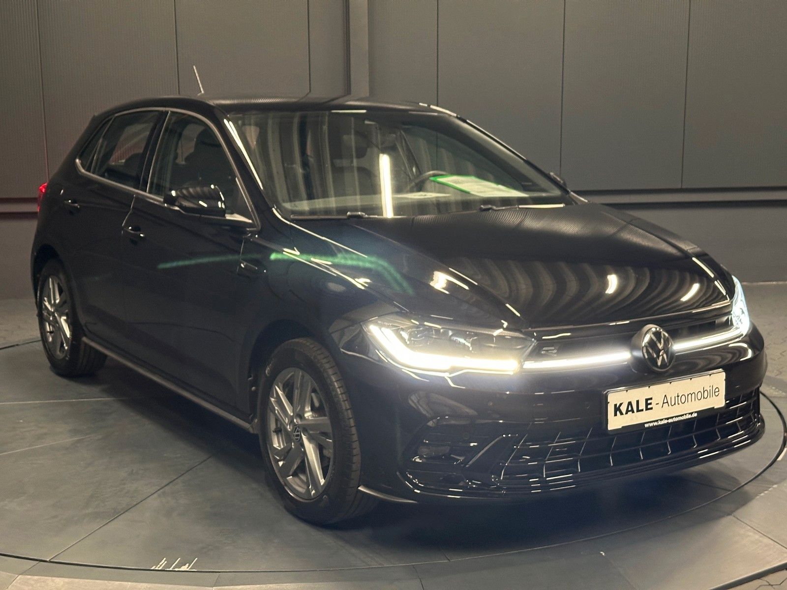Volkswagen Polo VI R-Line *NAVI*IQ.Drive*KAMERA*CarPlay*ACC