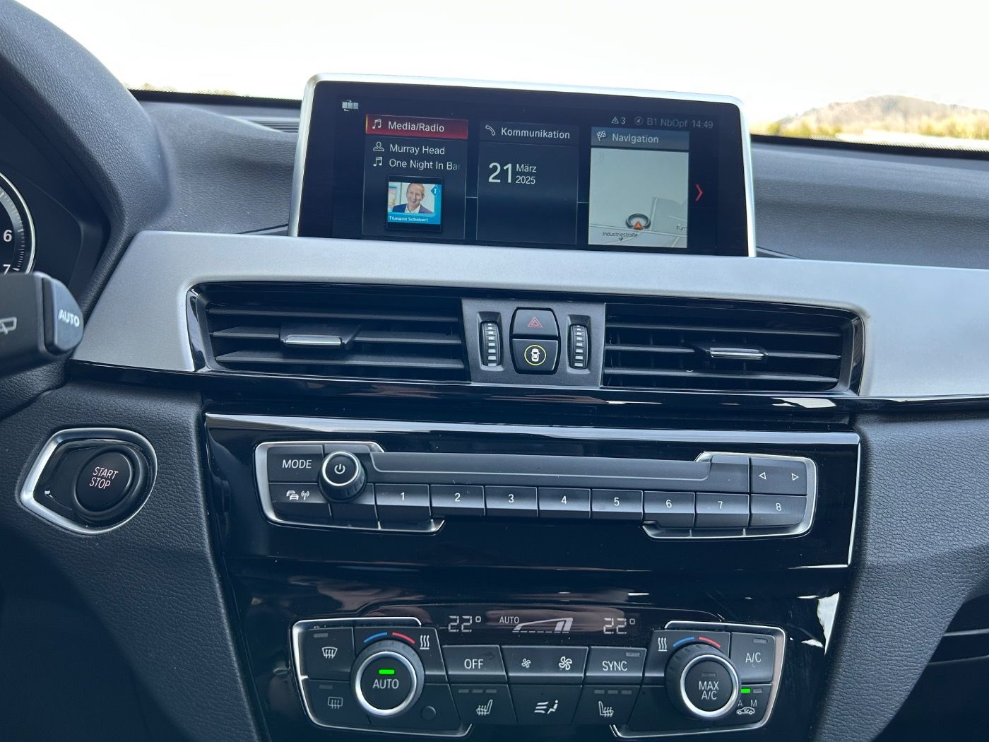BMW X1 xDrive25e Adv. - Samsaru's Car Outlet
