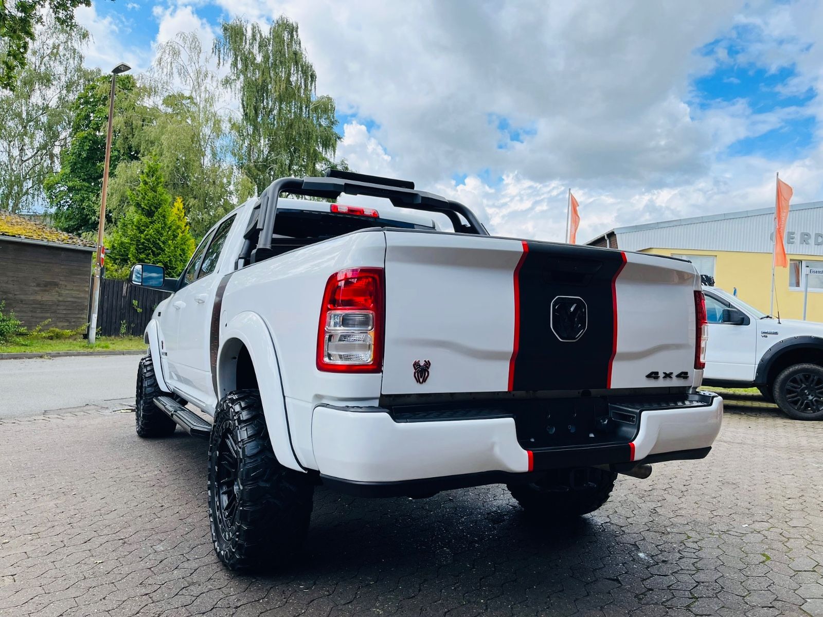 Dodge 2500*6,4L V8*LPG*4X4*LONGBED*OFFROAD*AHK*GARANTI