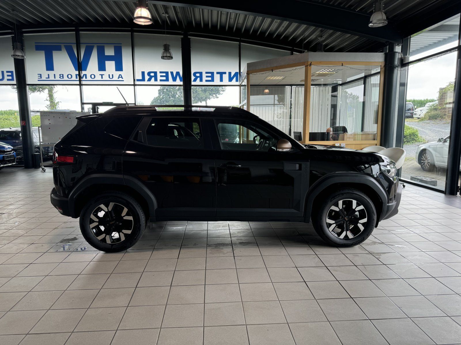 Dacia Duster NEW Hybrid 140 4x2 Extreme - Samsaru's Car Outlet