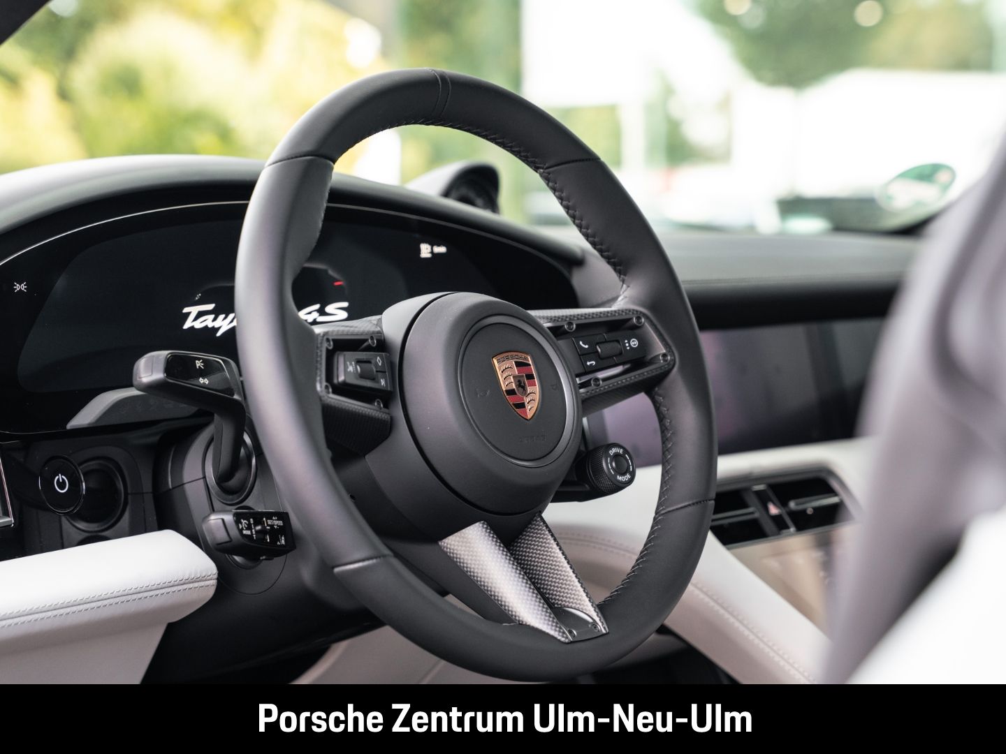 Porsche Taycan 4S Cross Turismo HA-Lenkung Active-Ride
