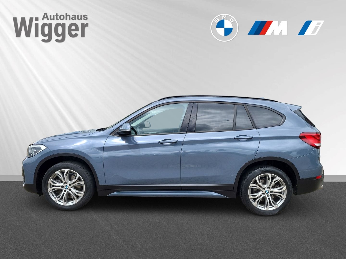 BMW X1 20i Sport Line - Samsaru's Car Outlet