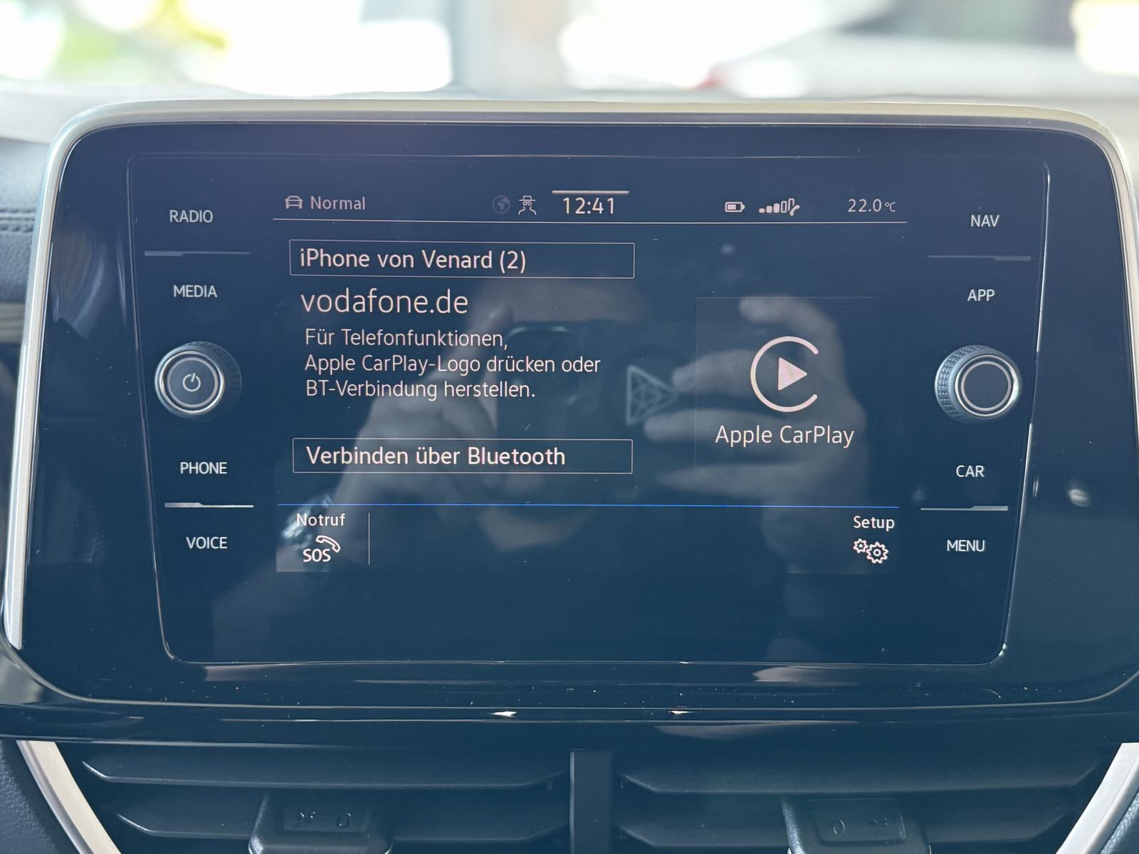 Volkswagen T-Roc 1.0 TSI R-Line - Samsaru's Car Outlet