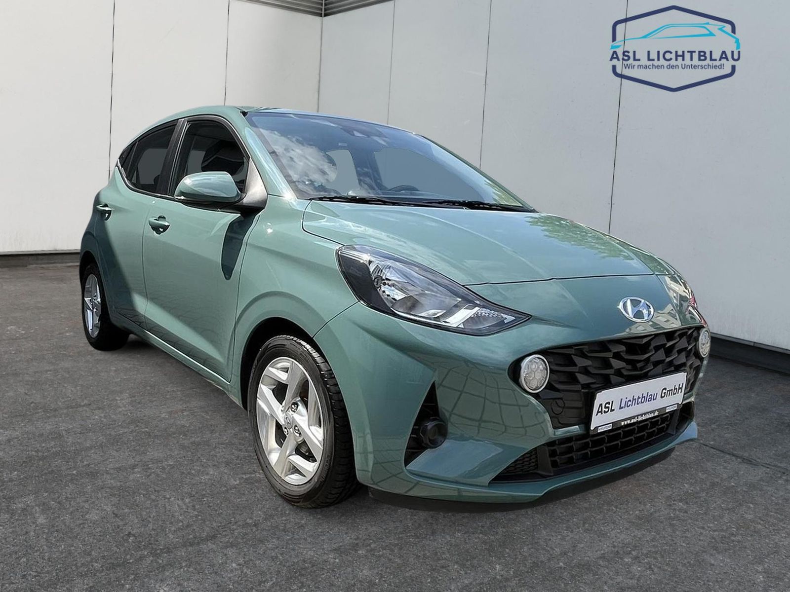 Hyundai i10 Trend - Samsaru's Car Outlet
