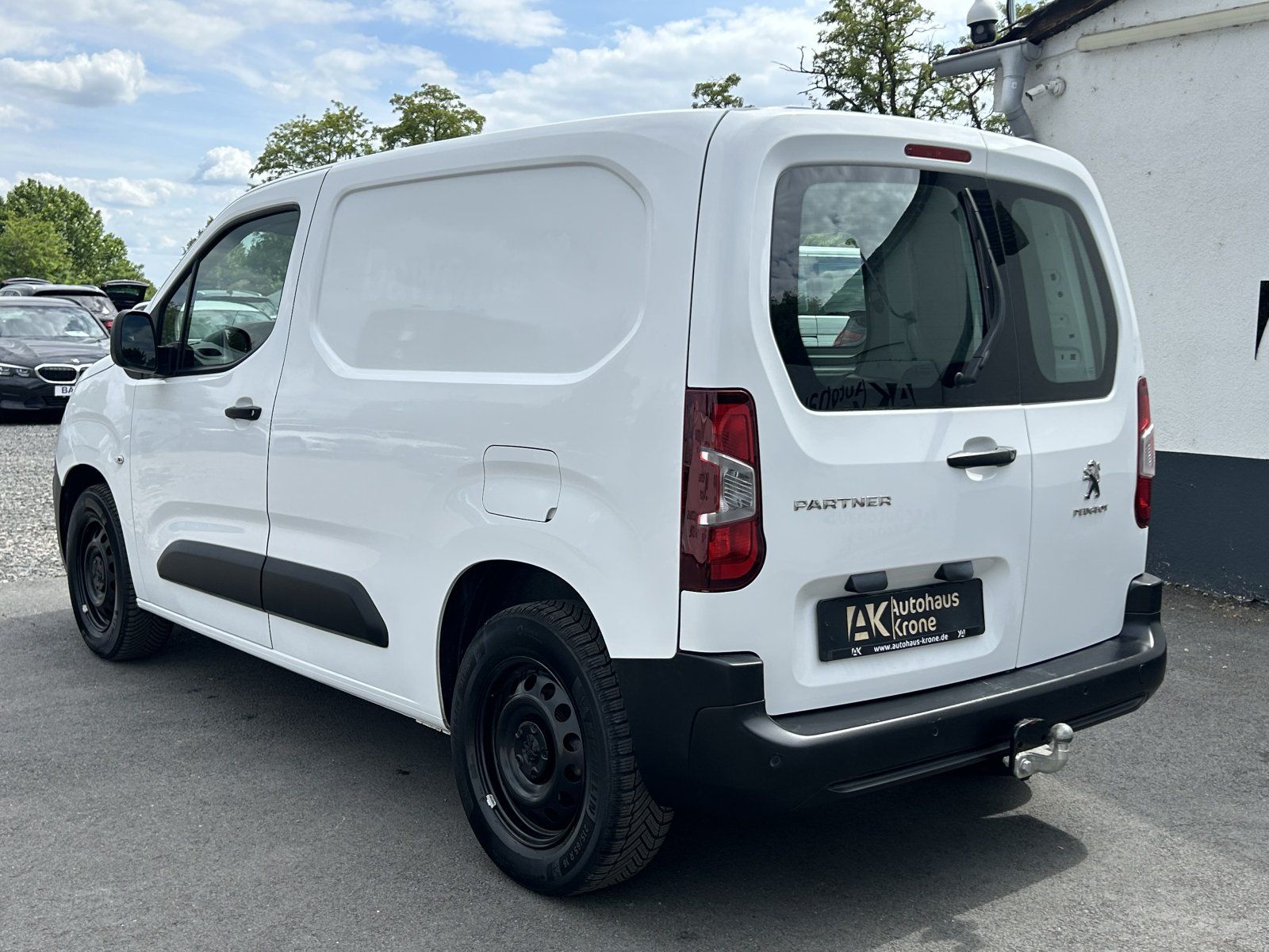 Peugeot Partner 1.5 BlueHDi - Samsaru's Car Outlet