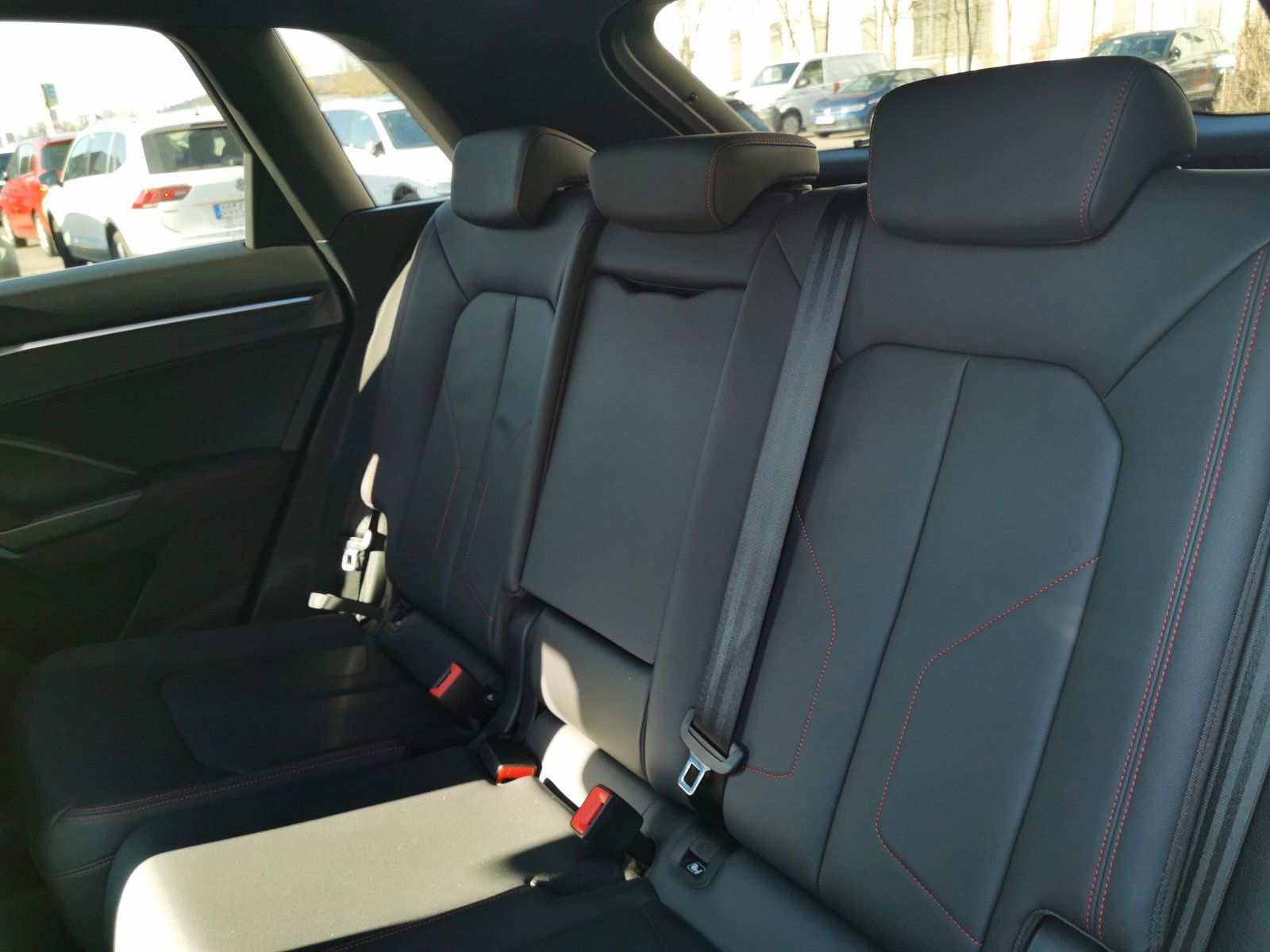 Audi Q3 S line 40 TDI quattro - Samsaru's Car Outlet