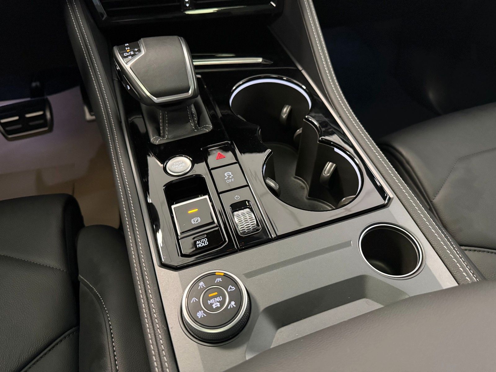 Volkswagen TOUAREG 3.0 V6 TDI R-LINE |NP94,6|PANO|MATRIX|19