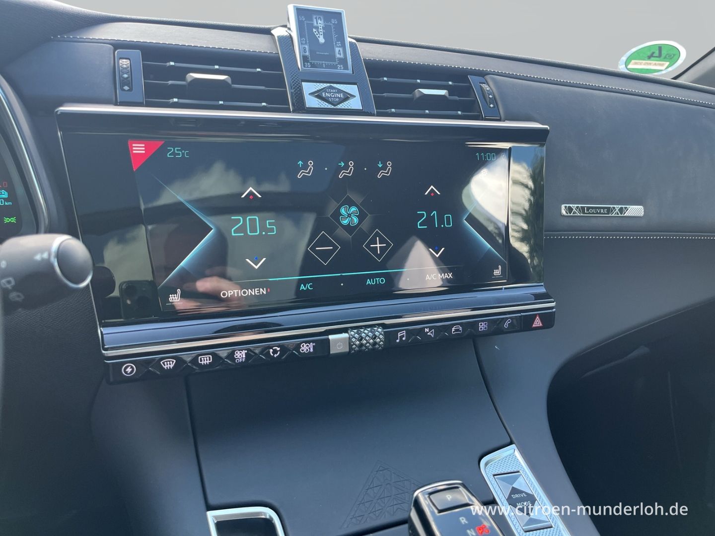 DS Automobiles DS7 Crossback E-Tense 4x4 Louvre