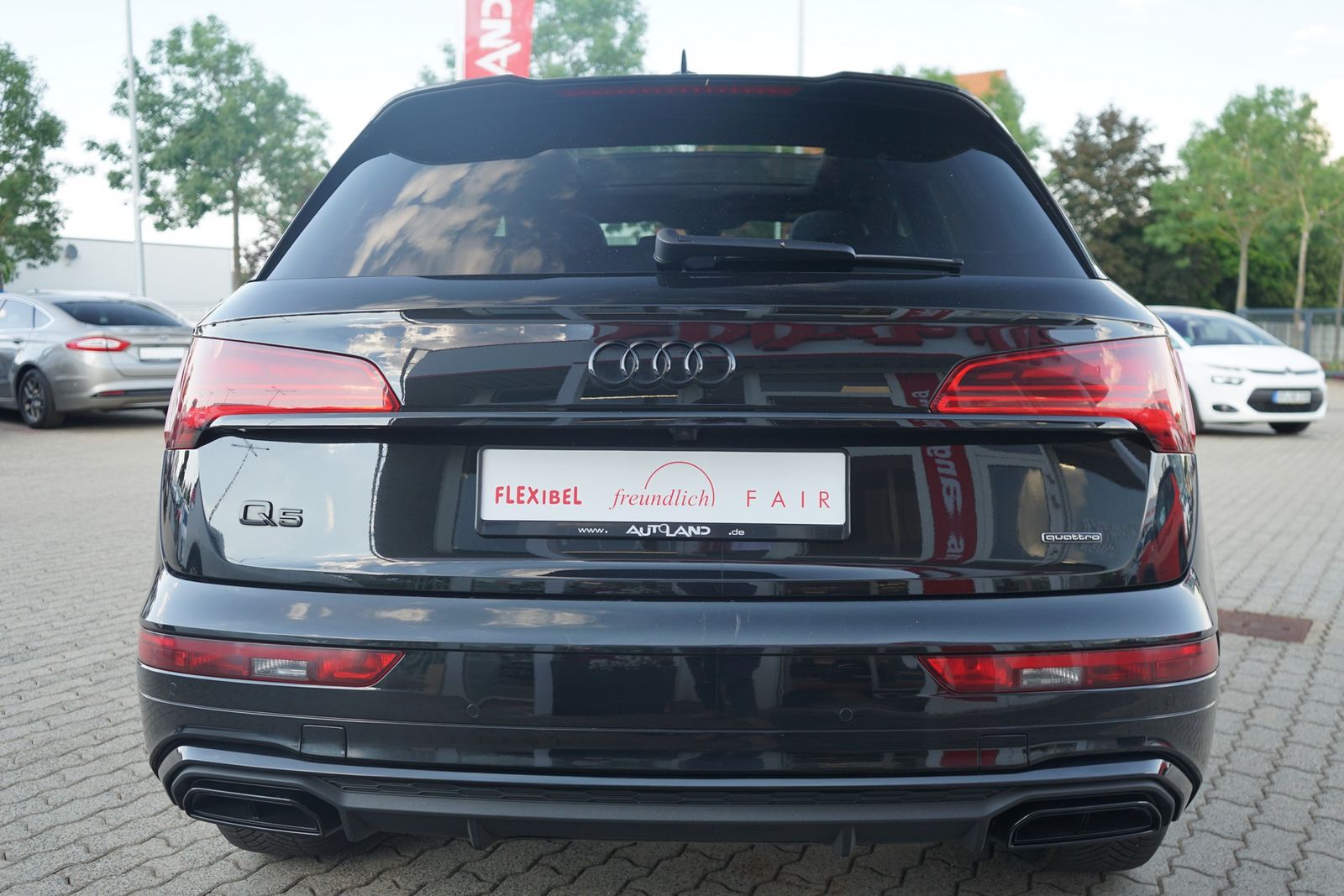 Audi Q5 Sportback 40 TDI S-Line quattro s-tronic - Samsaru's Car Outlet