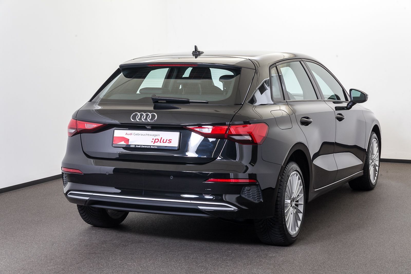 Audi A3 Sportback 40 TFSI e Advanced S tr. - Samsaru's Car Outlet