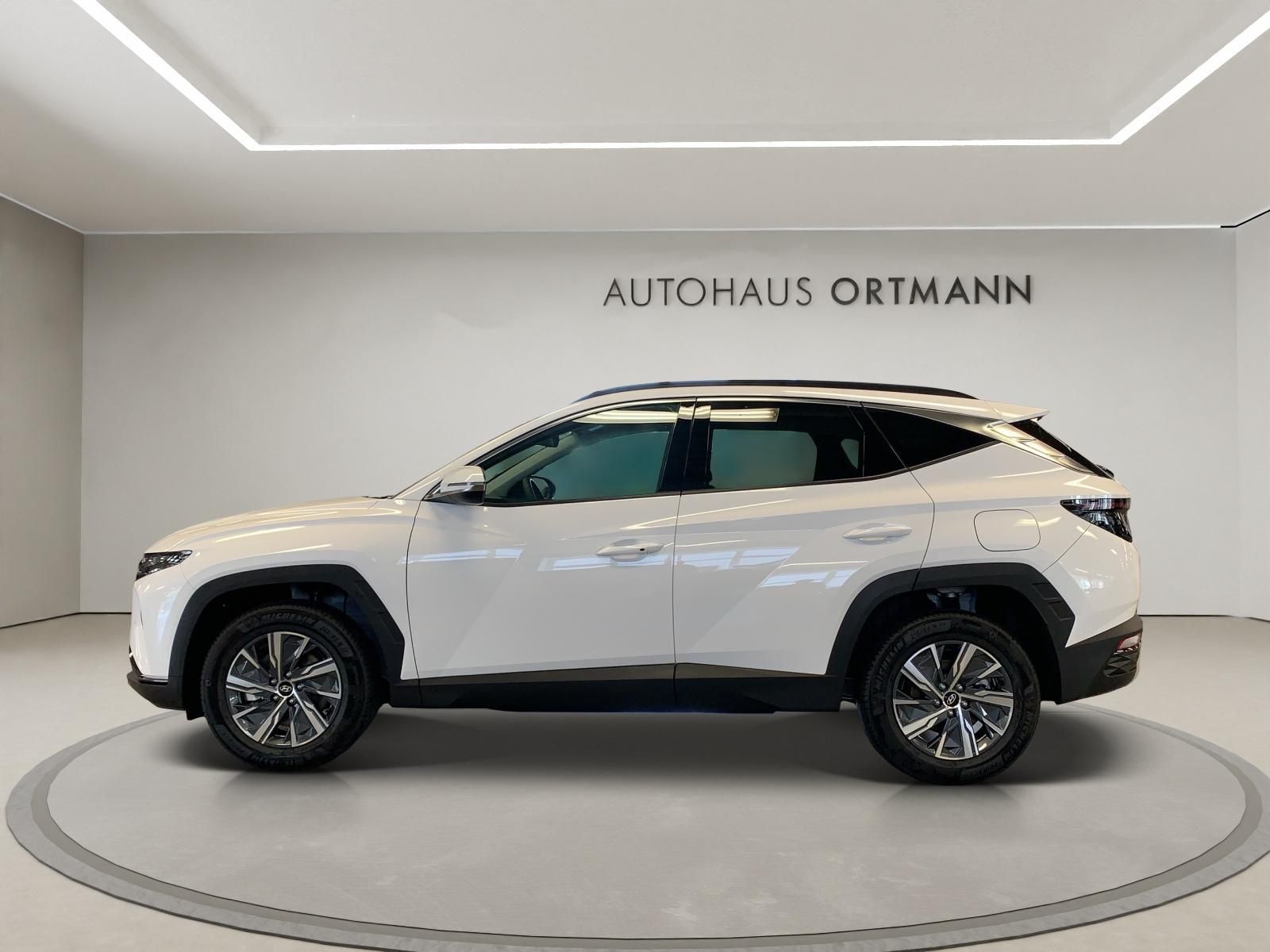Hyundai TUCSON 1.6 HYBRID Trend 2WD - Samsaru's Car Outlet