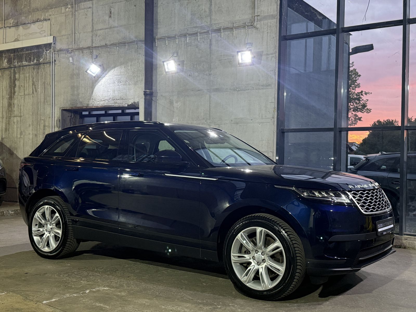 Range Rover Velar P400 - Samsaru's Car Outlet