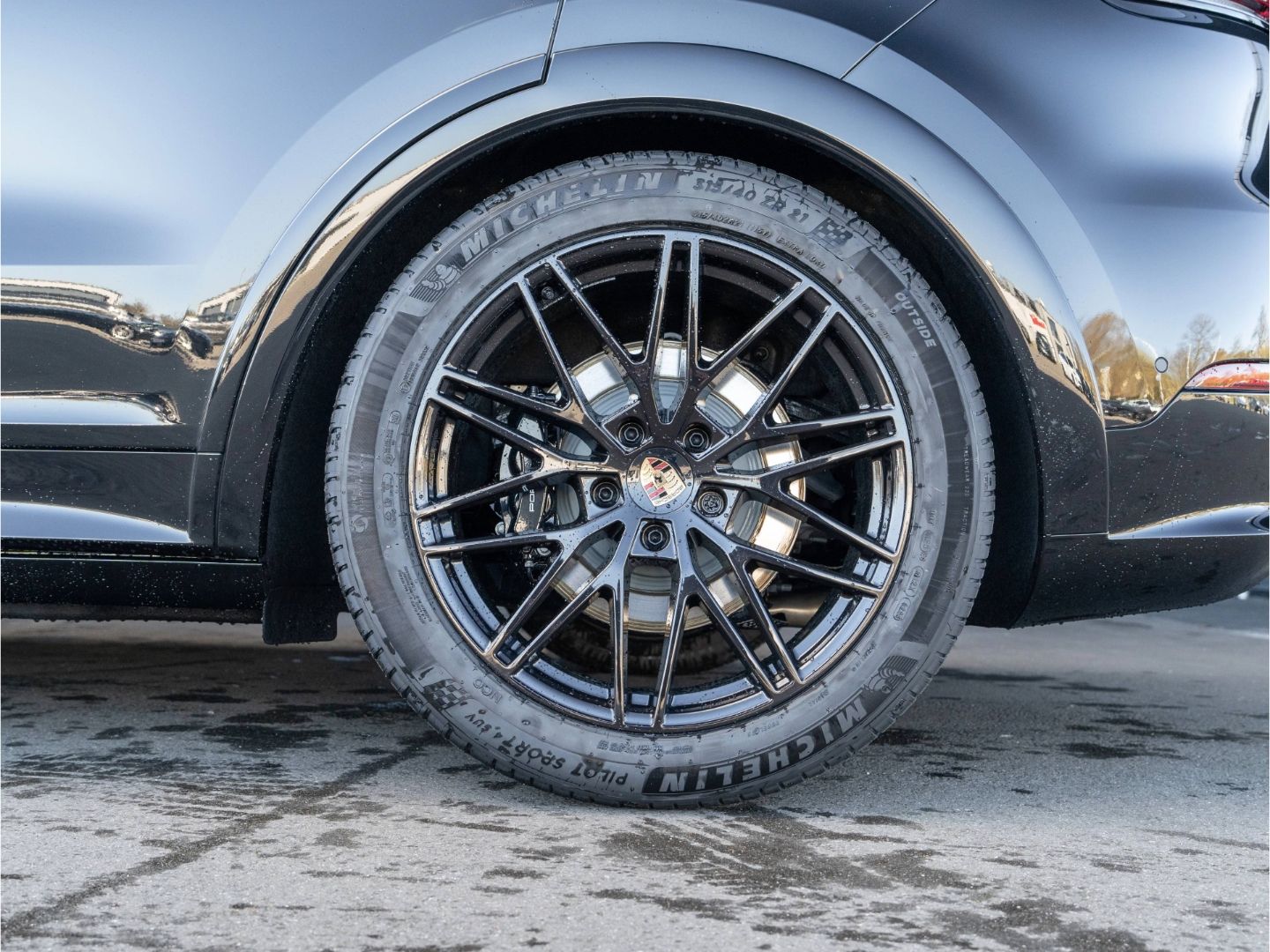 Porsche Cayenne E-Hybrid Hinterachslenkung BOSE HD-Matri