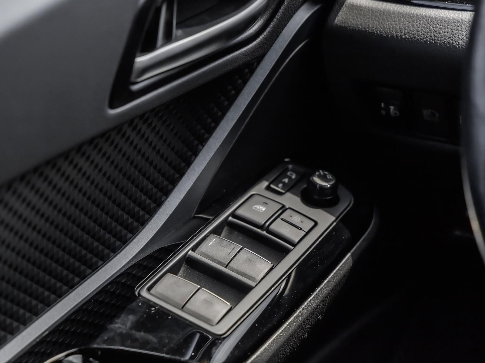 Toyota C-HR 2.0 Hybrid - Samsaru's Car Outlet