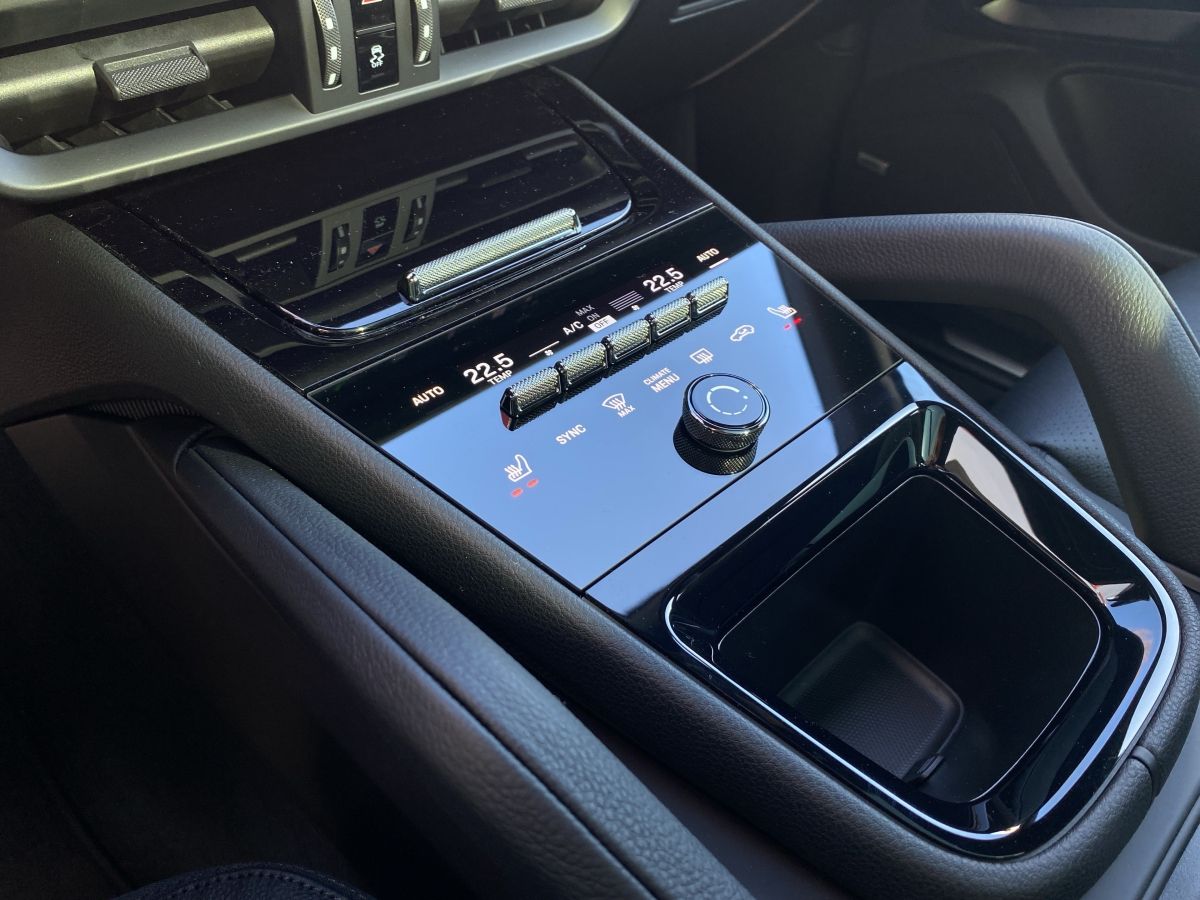 Porsche Cayenne E-Hybrid |Luftfederung |BOSE |22-Zoll