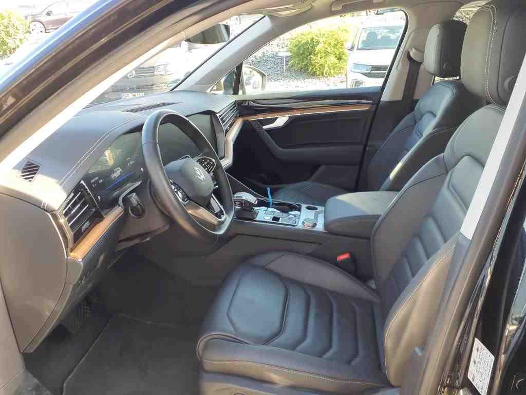 Volkswagen Touareg 4Motion 3.0 TDI - Samsaru's Car Outlet