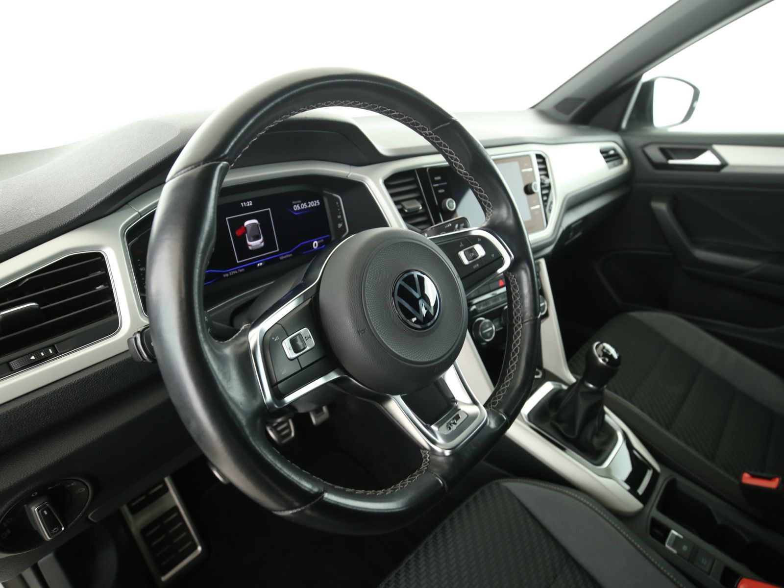 Volkswagen T-Roc R-Line 1.5 TSI - Samsaru's Car Outlet