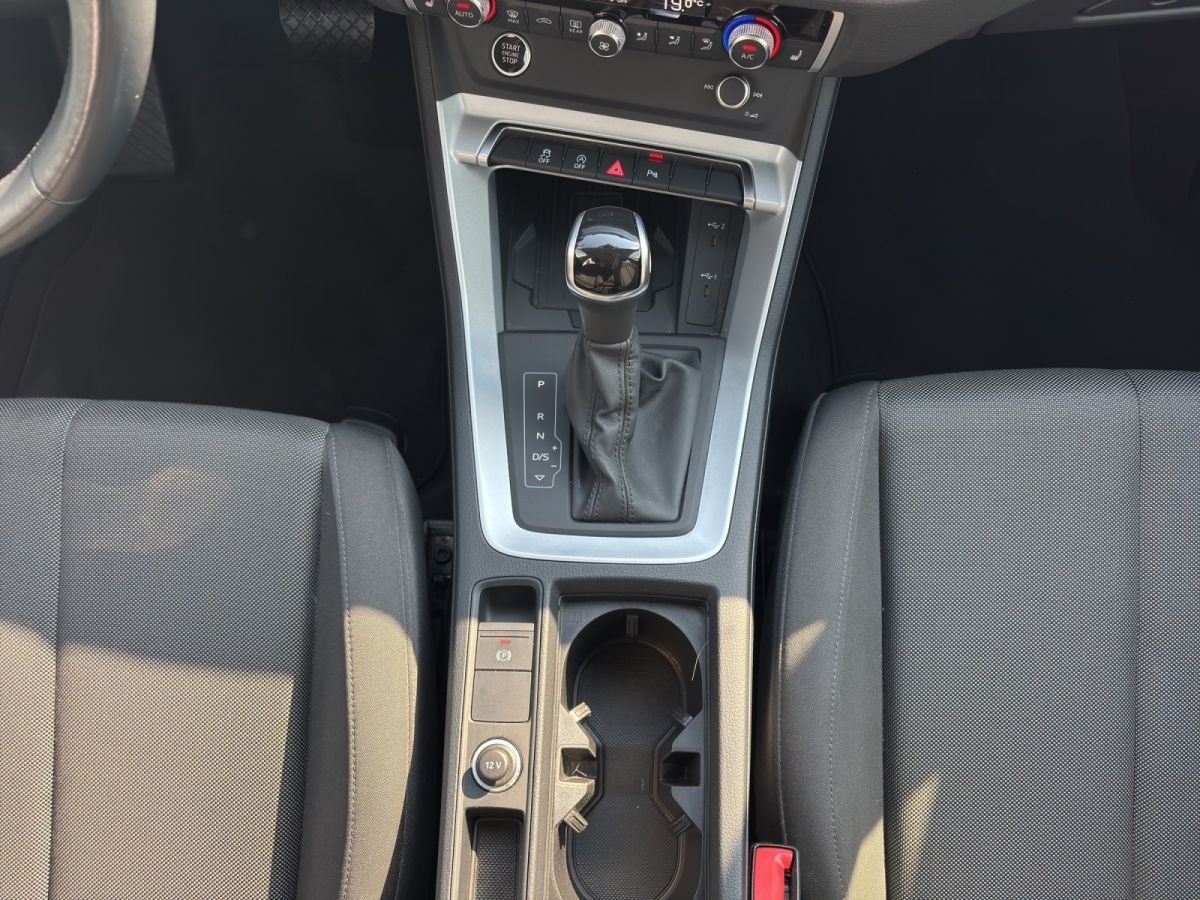 Audi Q3 40 TFSI quattro S tronic - Samsaru's Car Outlet