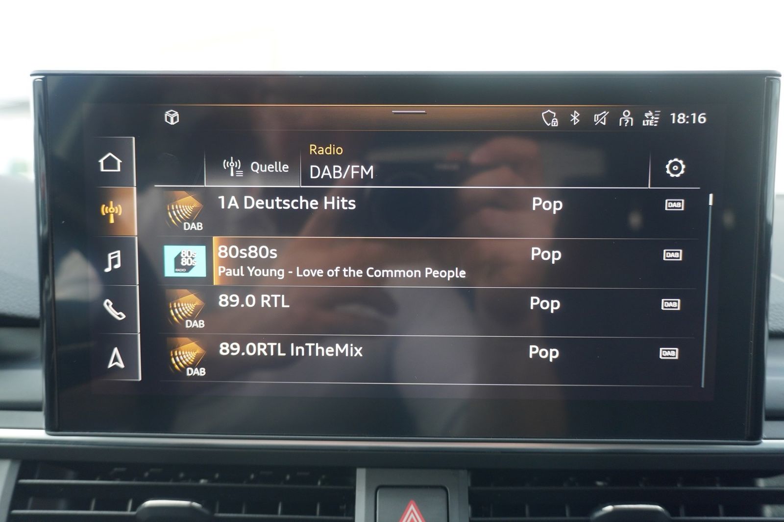 Audi A4 35 2.0 TFSI Avant - Samsaru's Car Outlet