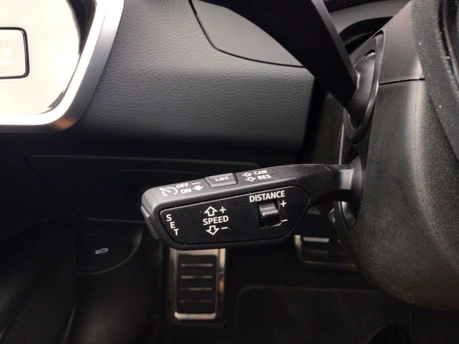 Audi RS6 Avant LM22 PANO RAUTENSTEPP