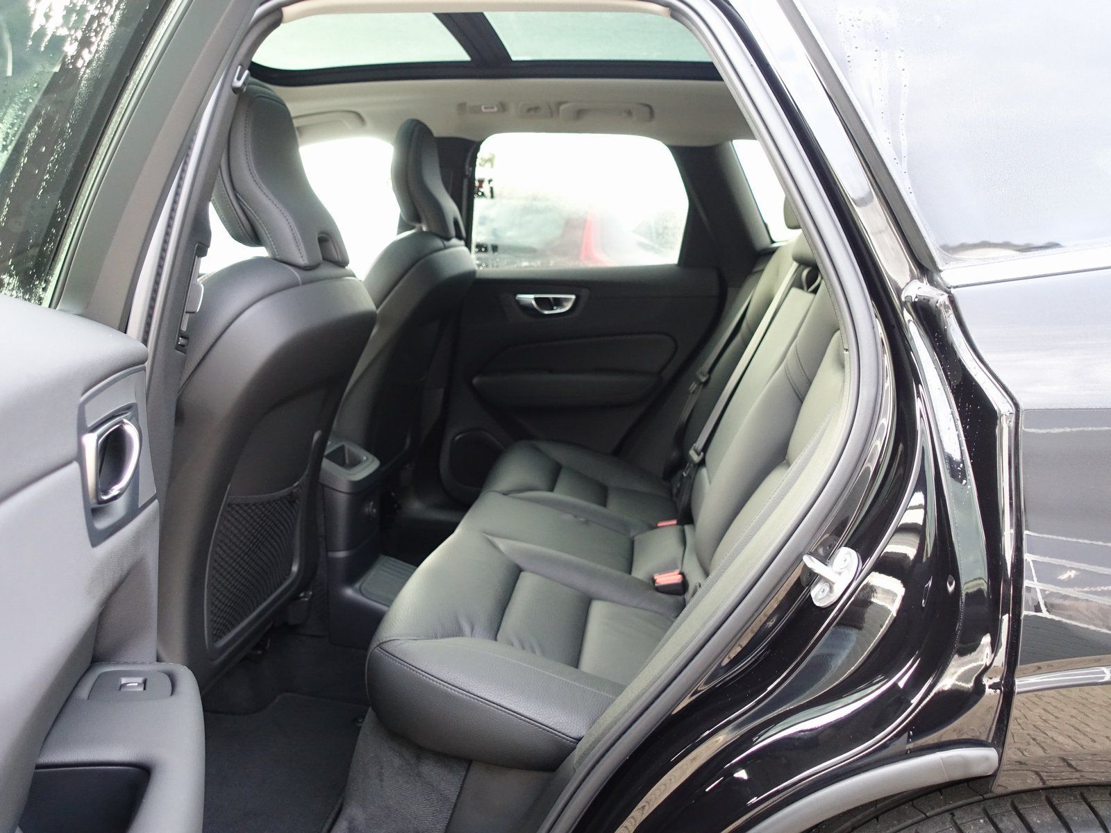 Volvo XC60 Plus T6 AWD/H&K/360°/FourC/AHK/Pano/BLIS