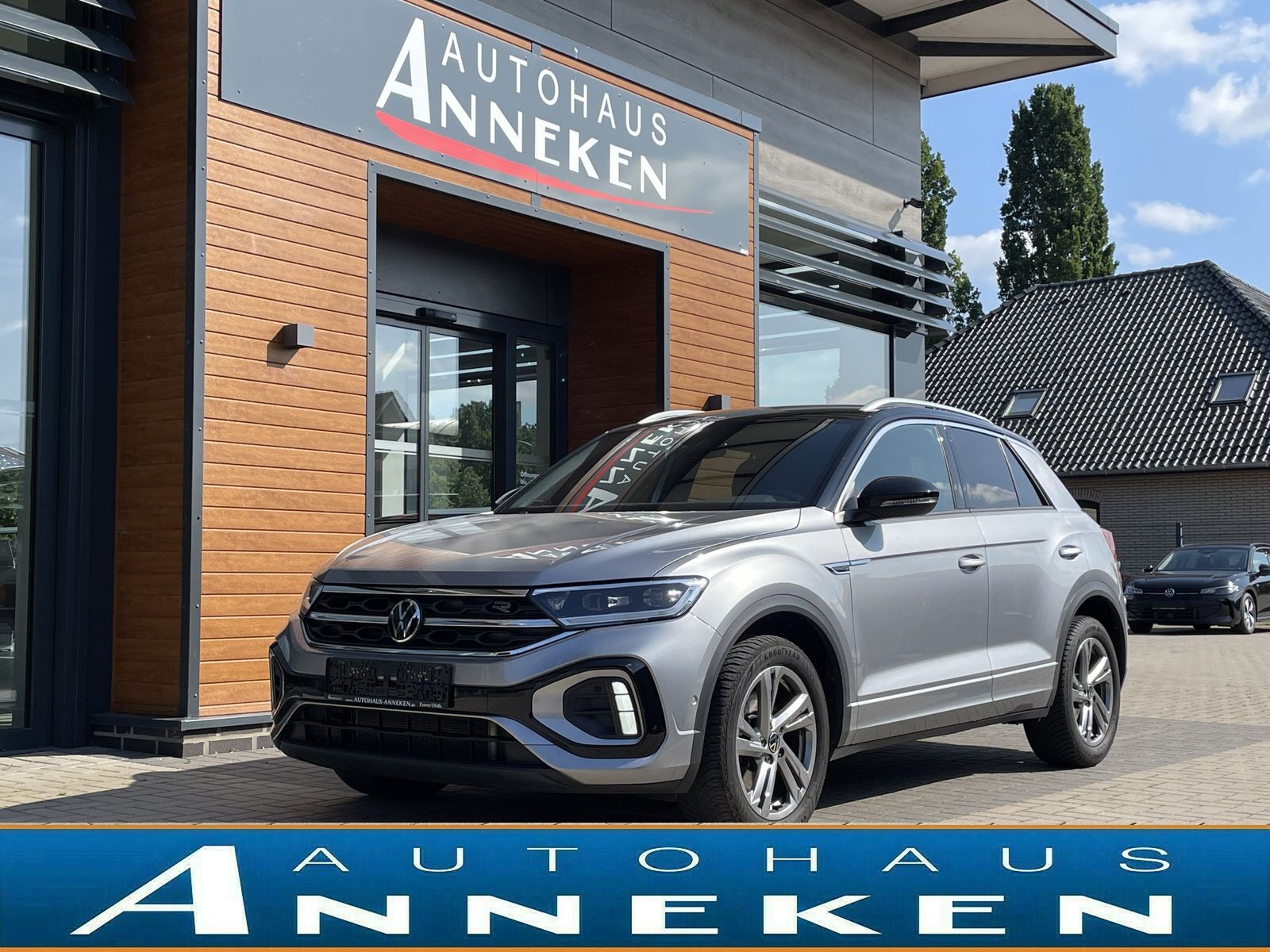 Volkswagen T-Roc 2.0 TDI R-Line - Samsaru's Car Outlet
