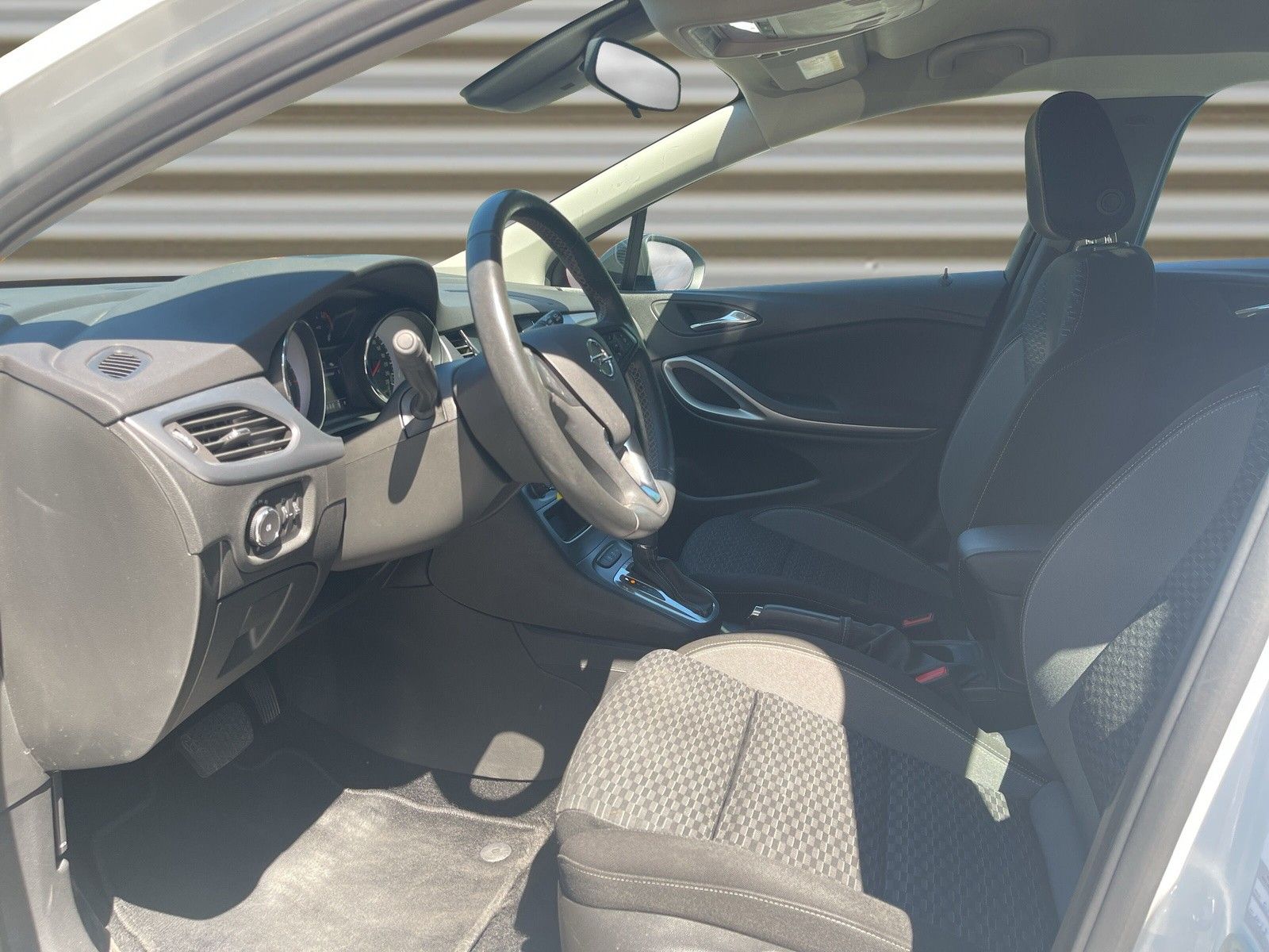 Opel Astra 1.5 CDTI - Samsaru's Car Outlet