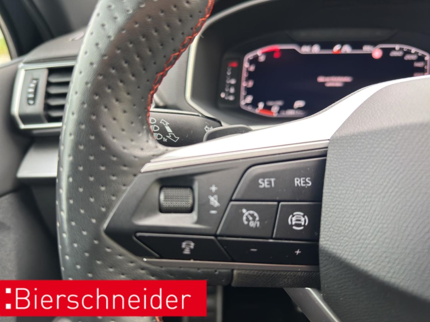 Seat Tarraco 2.0 TDI DSG AB282EUR FR AHK NAVI REAR SH