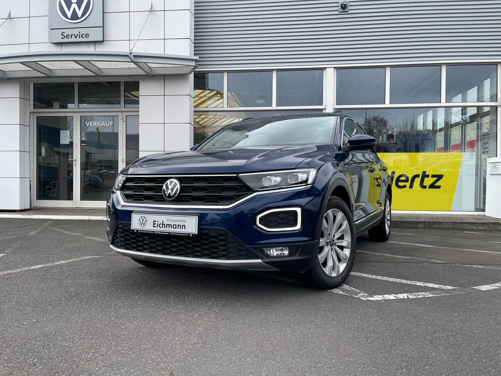 Volkswagen T-Roc Sport 1.5 TSI - Samsaru's Car Outlet