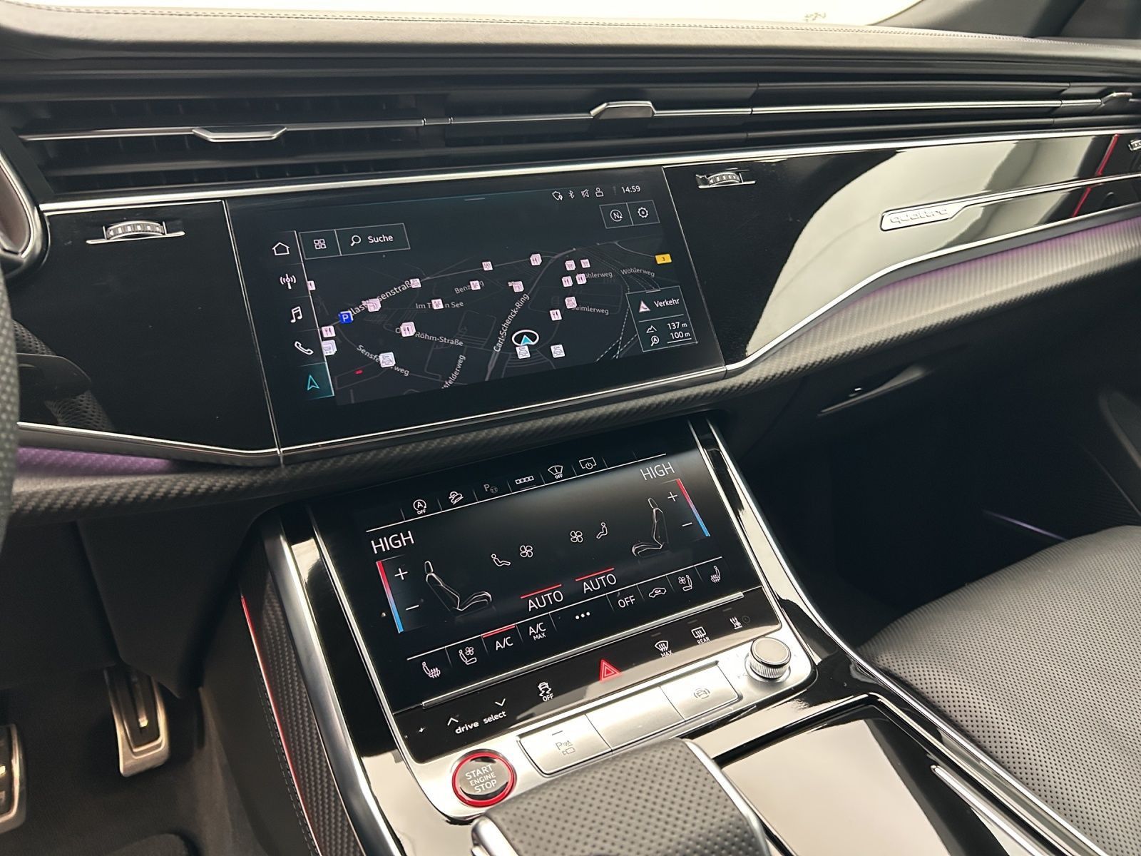 Audi RS Q8*Keramik*305 km/h*B&O*HUD*Pano*Standh*Matri