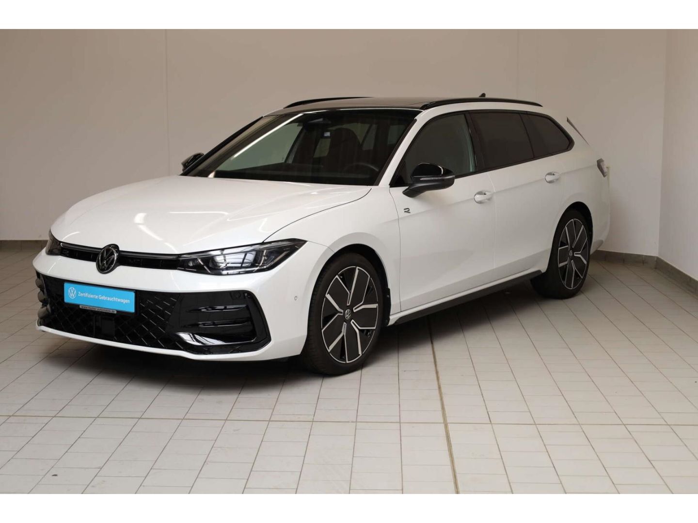 Volkswagen Passat 2.0 TDI 4Mot. R-Line Signature DSG P-Dach
