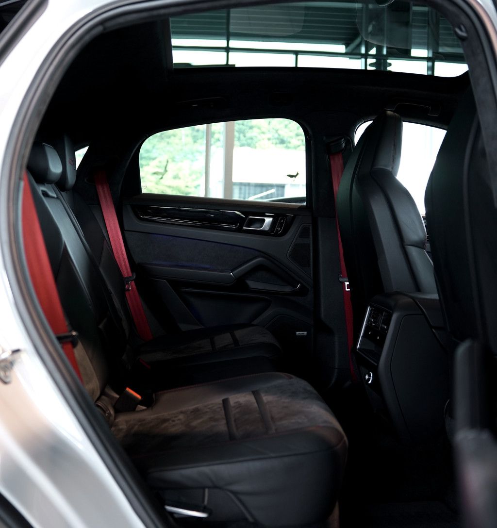 Porsche Cayenne GTS Coupé *1.H *22 *Chrono *BOSE *