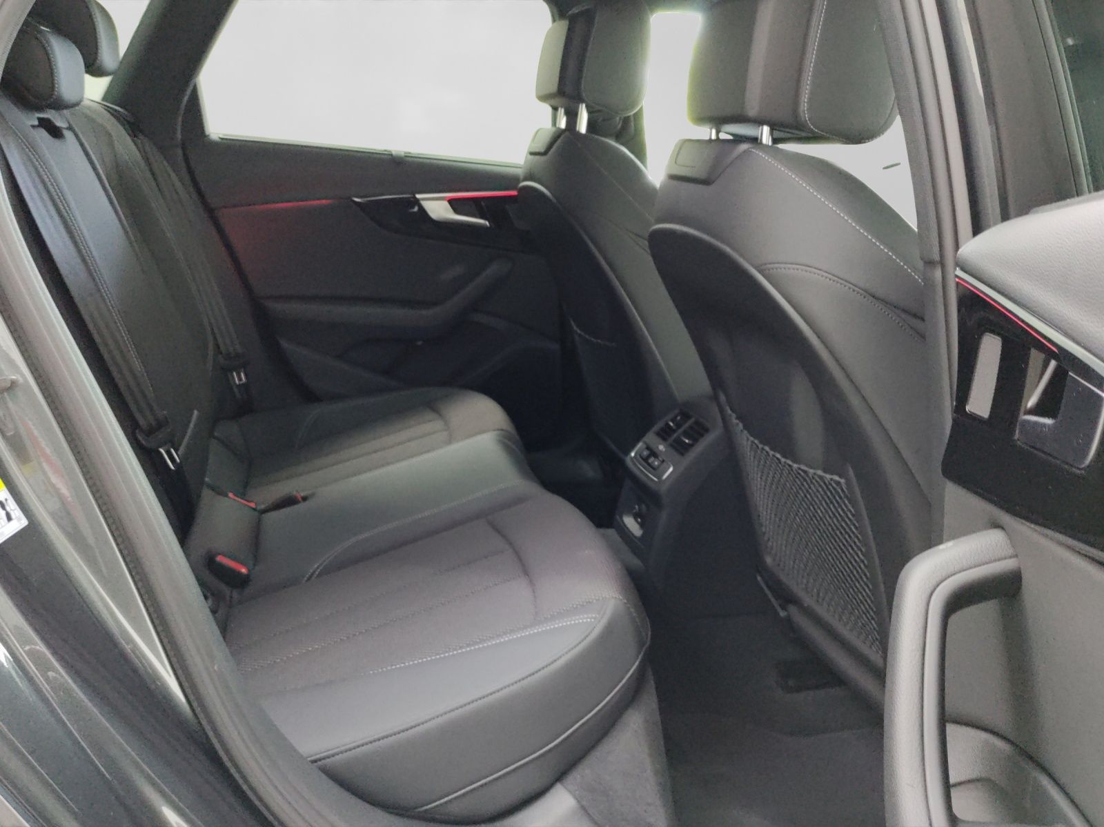 Audi A4 Avant 40 TFSI Q 2x S LINE LM19 KAMERA NAVI+ V