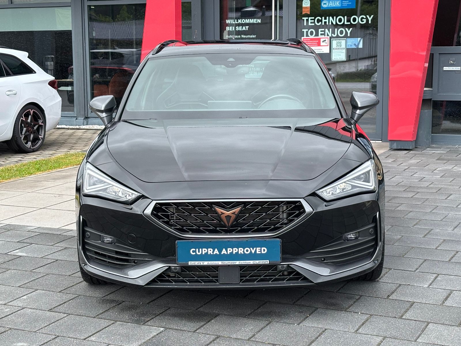 Cupra Leon Sportstourer VZ CUP 4Drive - Samsaru's Car Outlet