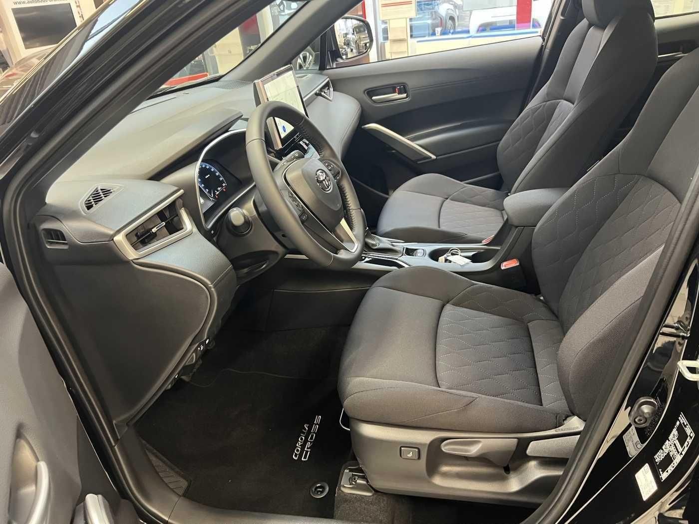Toyota Corolla Cross 2.0 Hybrid Team D + Premium-Paket