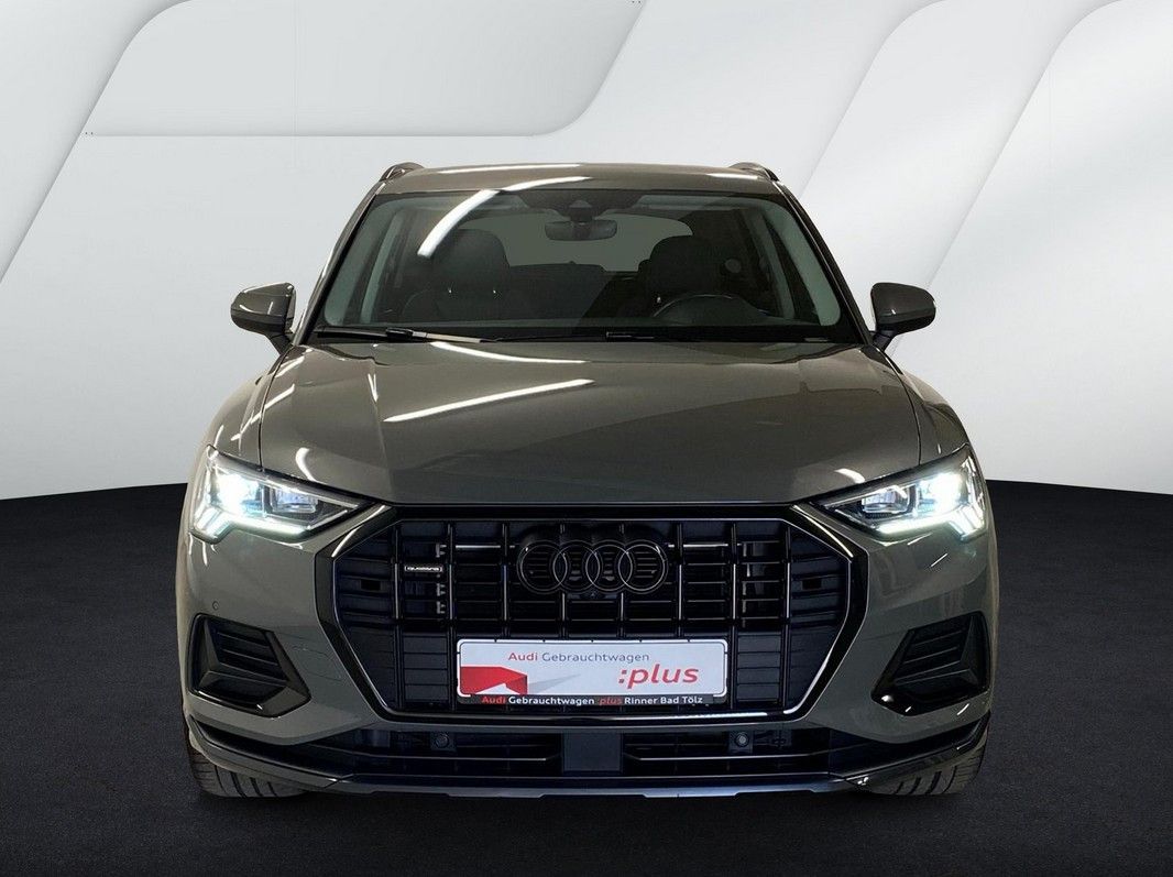 Audi Q3 45 TFSI quattro advanced - Samsaru's Car Outlet