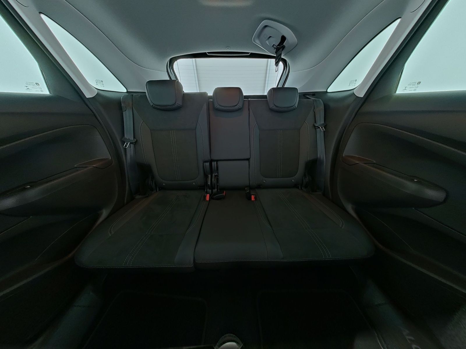 Opel Crossland Ultimate - Samsaru's Car Outlet