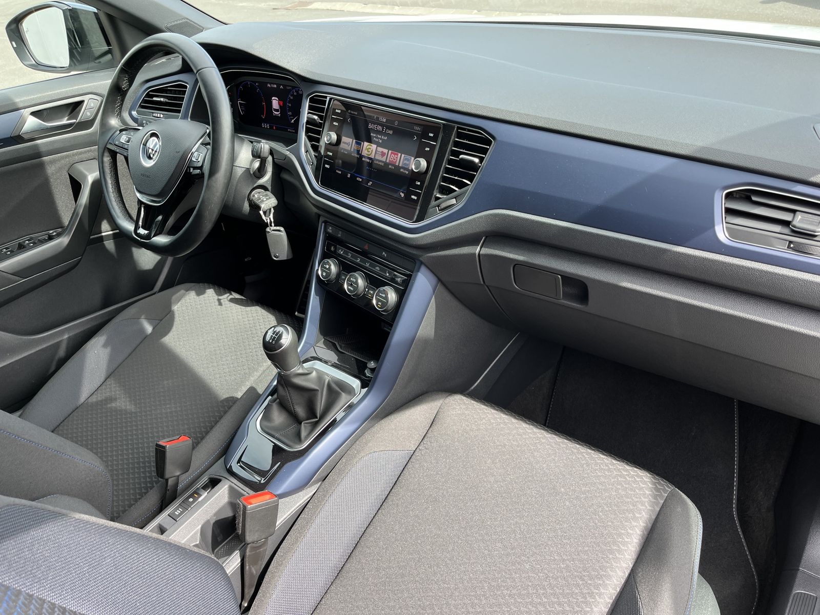 Volkswagen T-Roc 1.6 TDI UNITED - Samsaru's Car Outlet