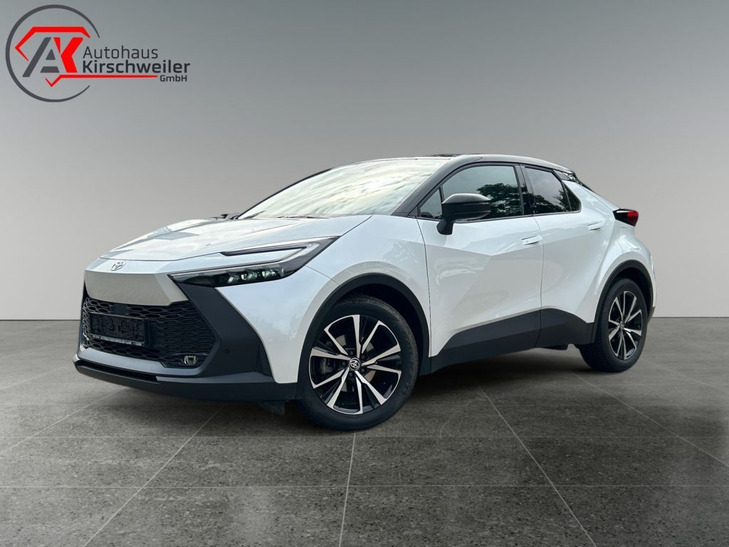 Toyota C-HR 1.8 Hybrid Black&White