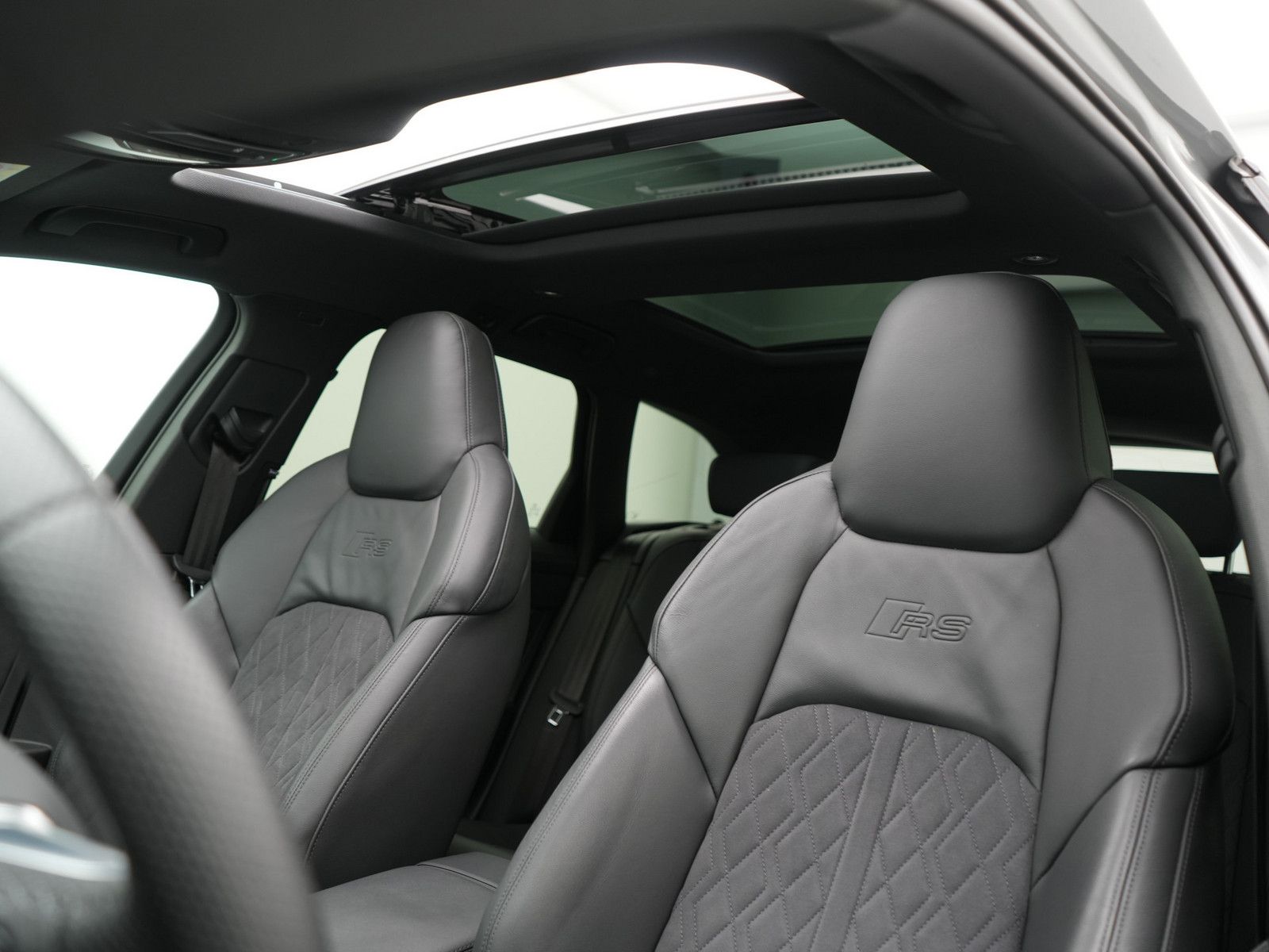 Audi RS6 VIRT PANO B&O LASER MEMORY SHZ RAUTE LEDER