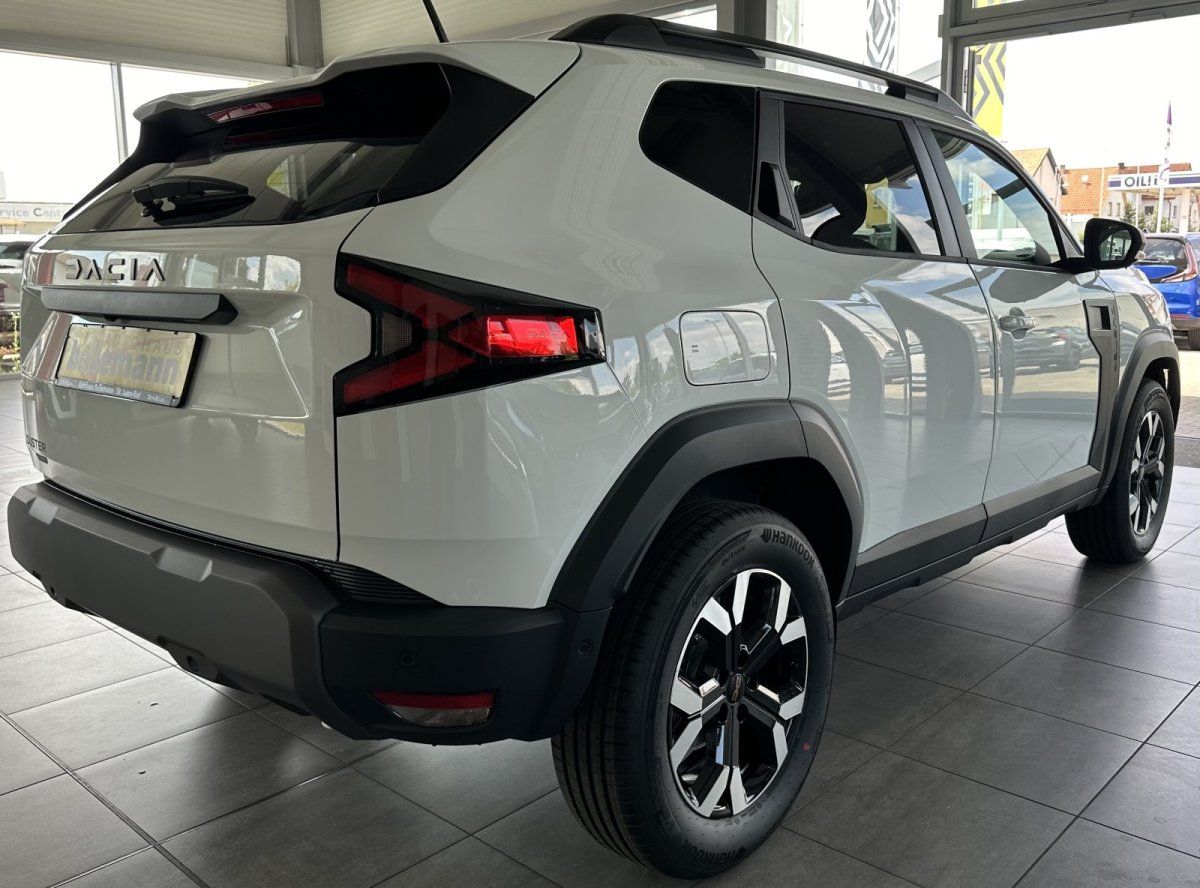Dacia Duster III Extreme Hybrid 140 - Samsaru's Car Outlet