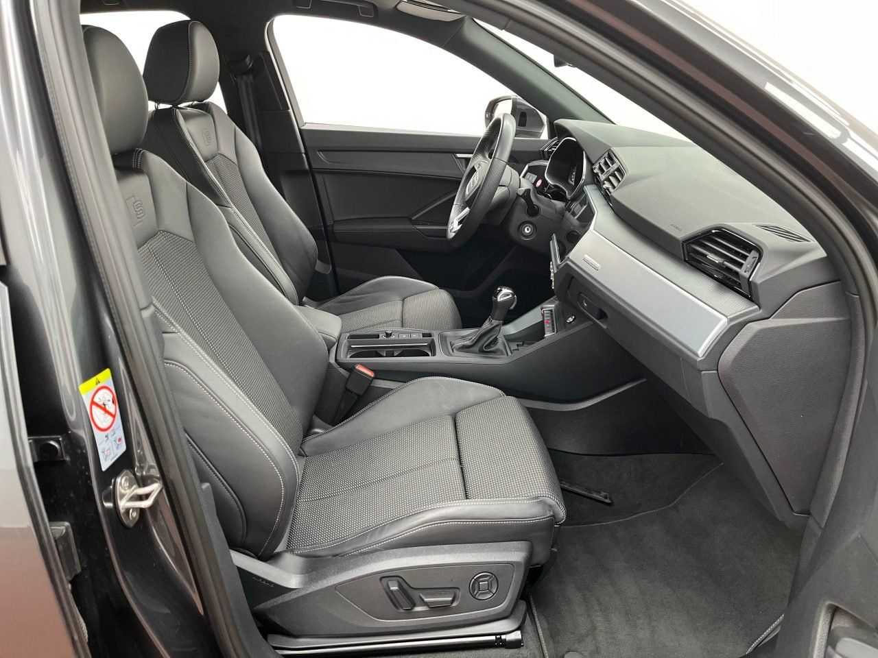 Audi Q3 Sportback 40 2.0 TDI quattro S line - Samsaru's Car Outlet