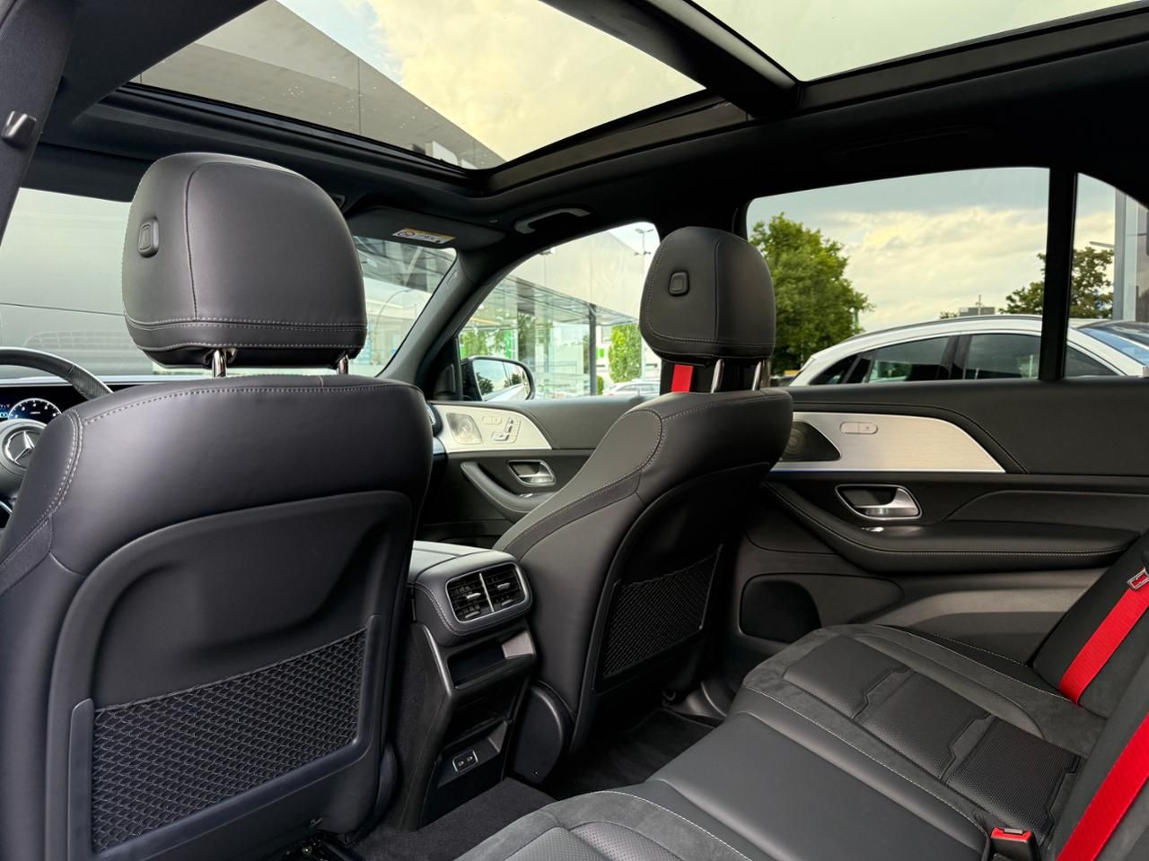 Mercedes-Benz GLE 53 AMG 4M+ Night StHzg AHK Pano HUD 21 Zoll