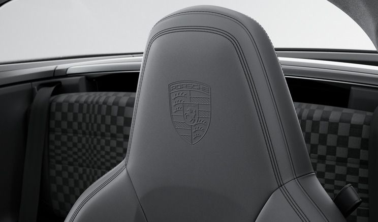 Porsche 992 (911) Targa 4 GTS | Heritage Design Pascha |