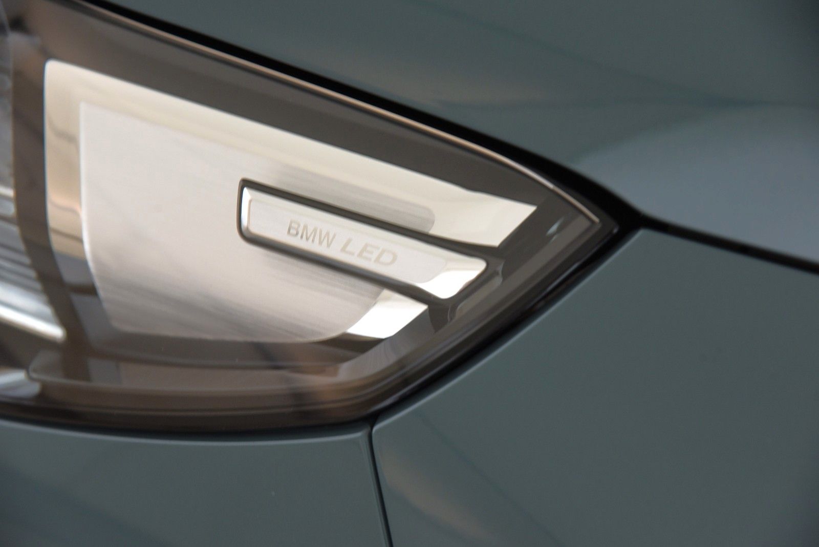 BMW X1 xDrive23d M Sportpaket - Samsaru's Car Outlet