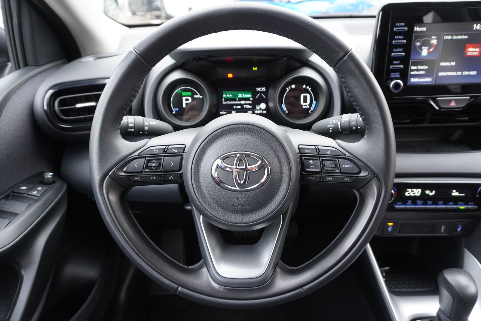 Toyota Yaris 1.5 Hybrid Team D Aut. LED ACC Kamera DAB