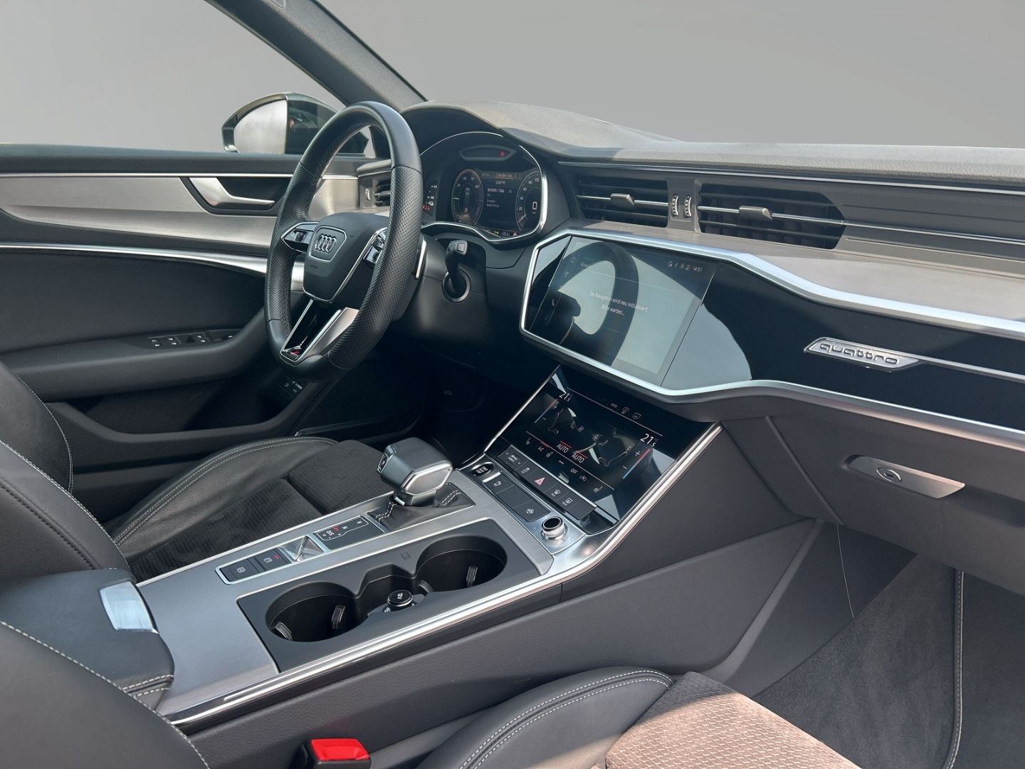 Audi A6 Avant 55 TFSI e sport qu - Samsaru's Car Outlet