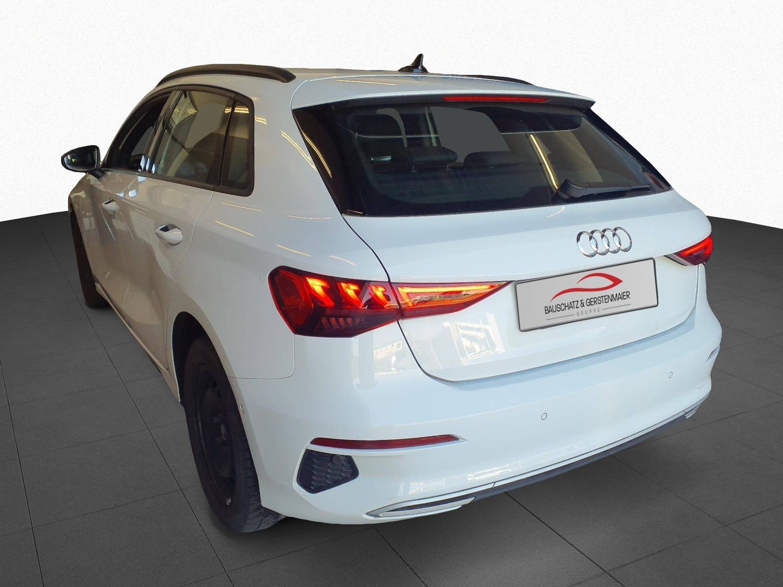Audi A3 Sportback 30 TDI advanced - Samsaru's Car Outlet