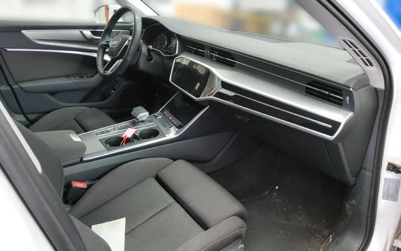 Audi A6 Avant 2.0 TDI Business Tour - Samsaru's Car Outlet