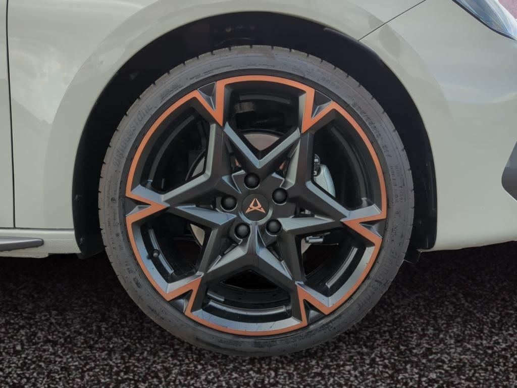 Cupra Leon 1.5 eTSI DSG - Samsaru's Car Outlet